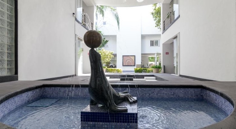 Apartamento Dangelos Luxury Condos
