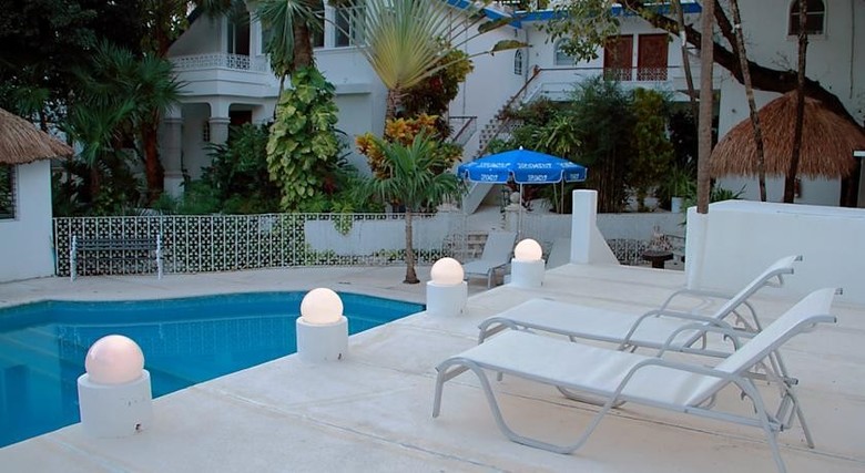 Tropical Casablanca Party Hotel