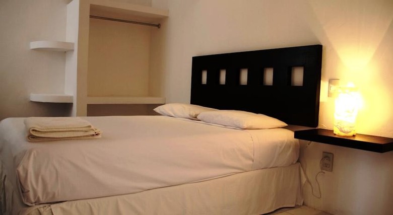 Tropical Casablanca Party Hotel