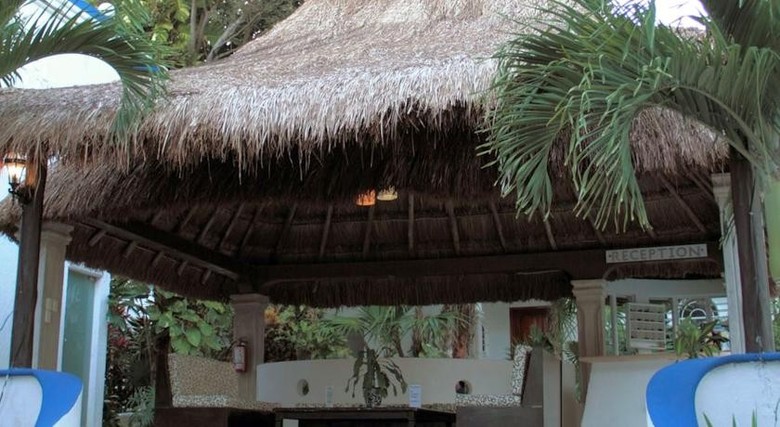 Tropical Casablanca Party Hotel