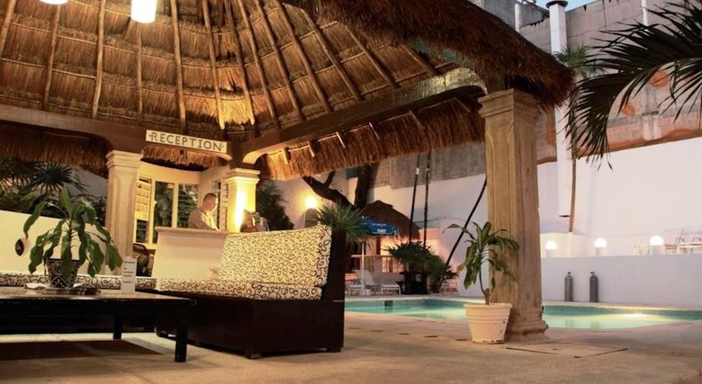 Tropical Casablanca Party Hotel