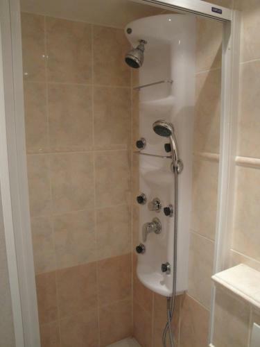 Hostal Pension Apartment Granit