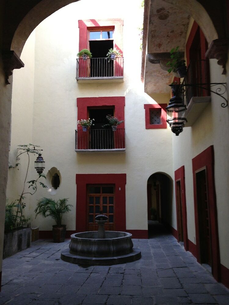 Hotel Casa De La Palma Travel