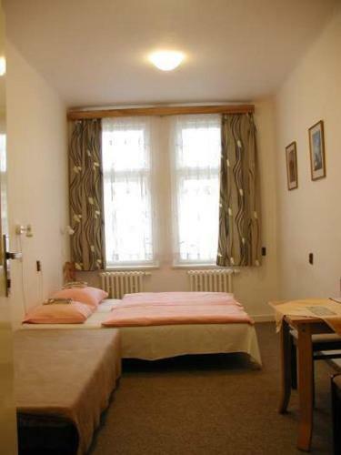 Hostal Church Pension Praha - Husuv Dum