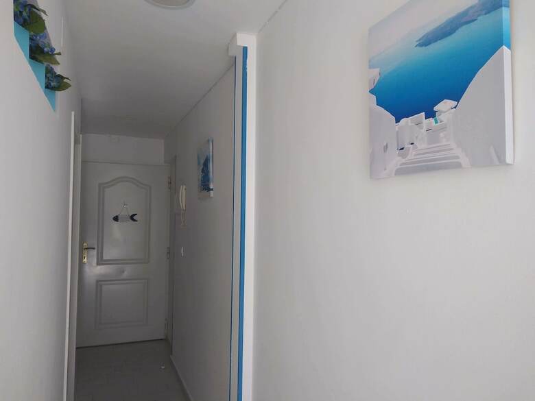 Blue Sky Apartment