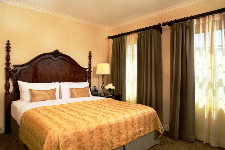 Ayres Hotel & Suites Costa Mesa/newport Beach