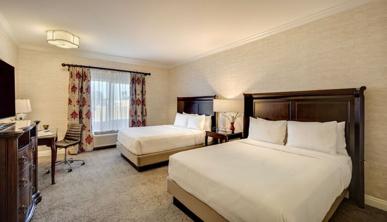 Ayres Hotel & Suites Costa Mesa/newport Beach