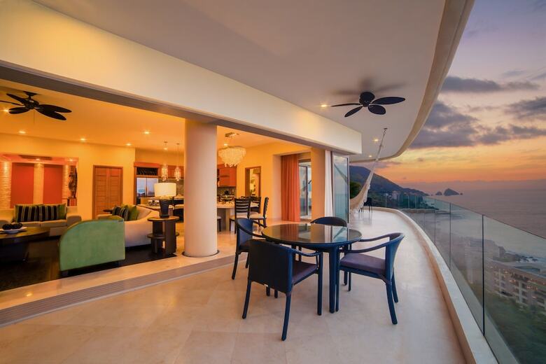 Hotel Garza Blanca Residences