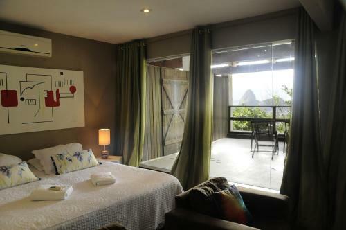 Hostal Altos De Santa Teresa Guest House