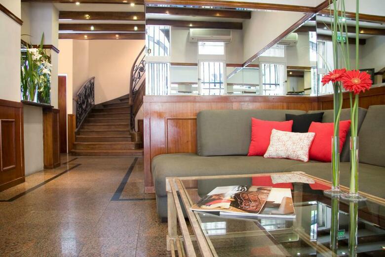 Hotel Petit Recoleta Suites