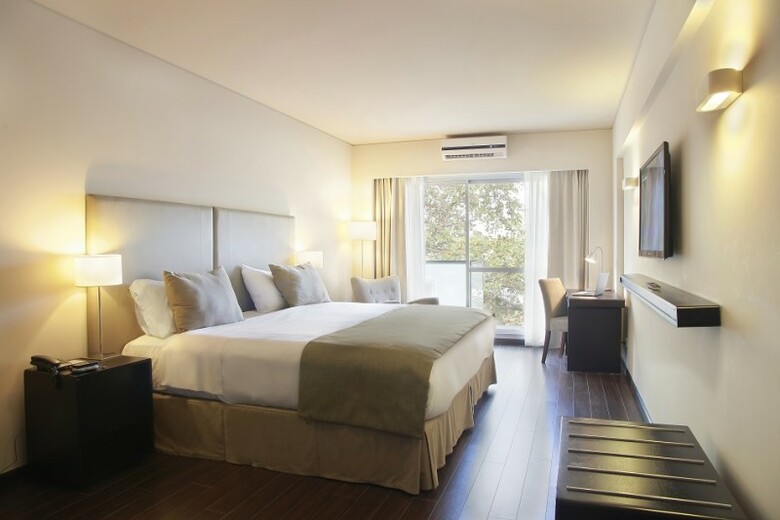 Hotel Dazzler Palermo