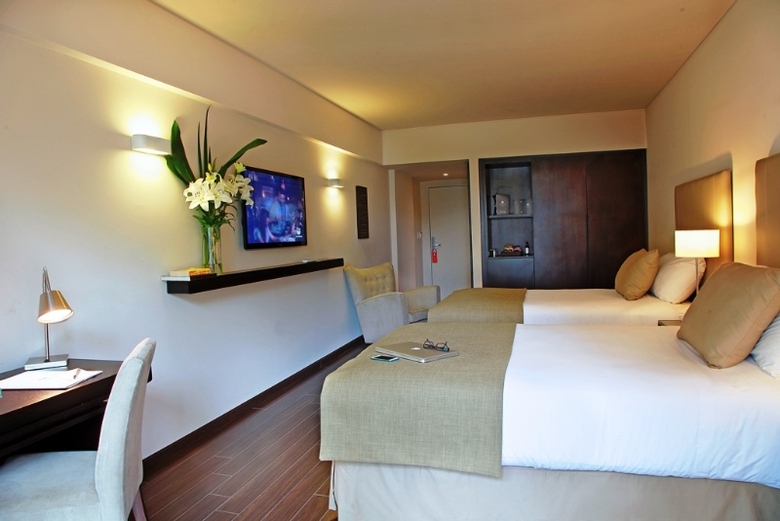 Hotel Dazzler Palermo