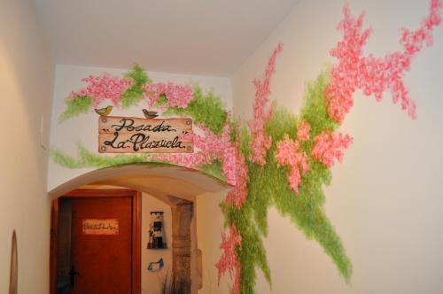 Apartamentos La Casa Pintada