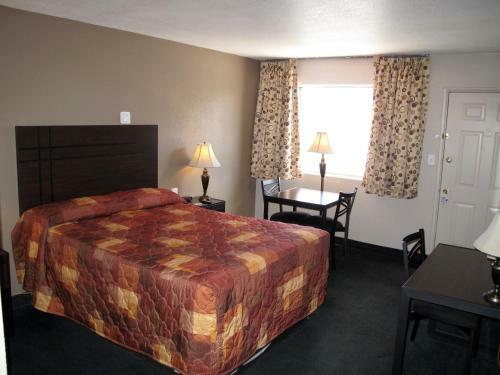 Budget Host Inn Saga Motel