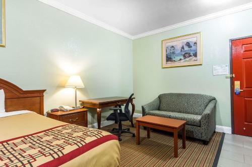 Hotel Rodeway Inn & Suites Hayward