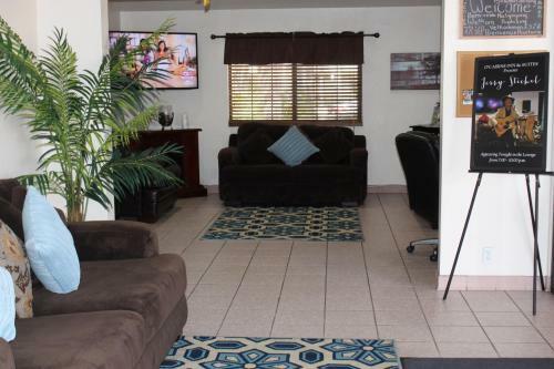 Hotel O'cairns Inn And Suites