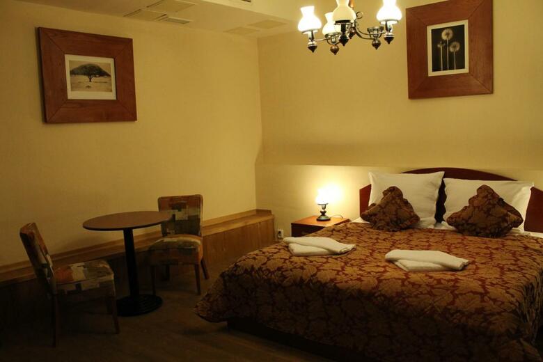 Hostal Enjoy Inn