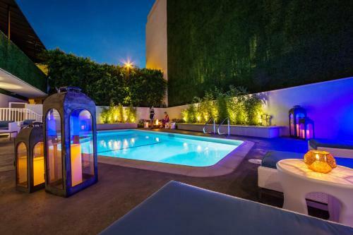 Mosaic Hotel