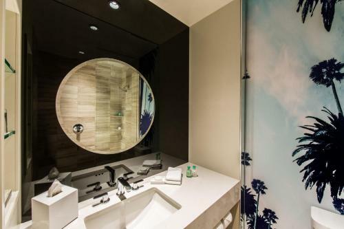 Mosaic Hotel