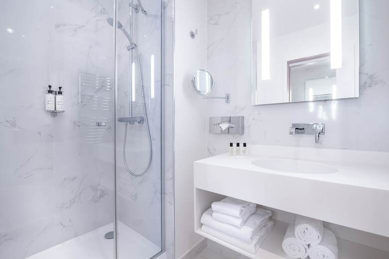 Hotel NH Paris Champs-elys�es