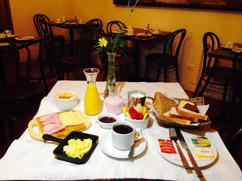 We Hotel