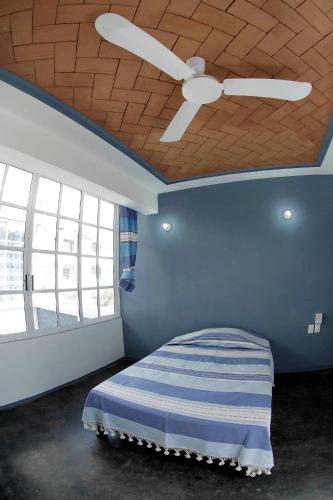 Hostal Azul Y Blanco