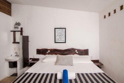 Hotel & Hostel El Punto