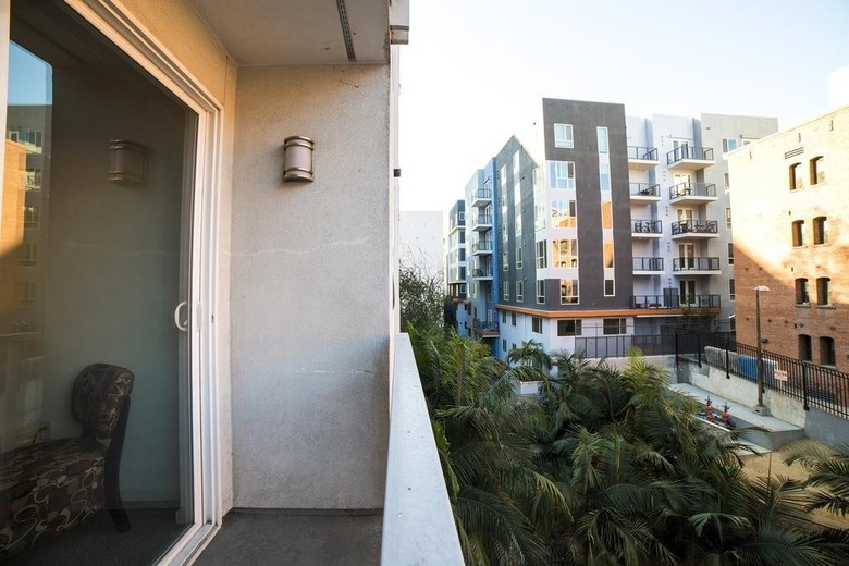 Wilshire Getaway Apartment