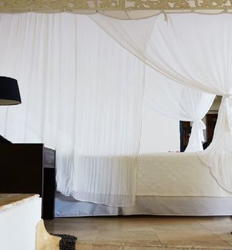 Tentaciones Hotel & Lounge Pool