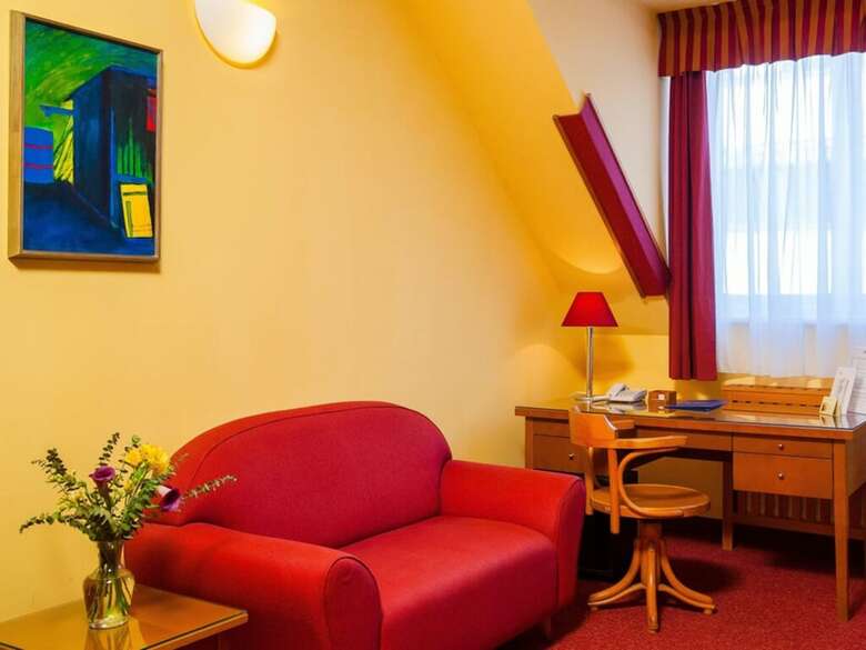 Hotel Cloister Inn