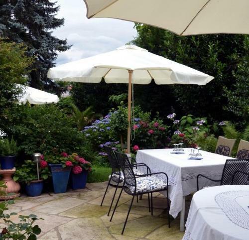 Hostal Hotel Ebnet Garni