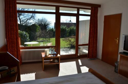 Hostal Hotel Garni Reulein