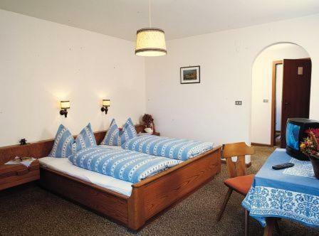 Hostal Gasthof Edelweiss