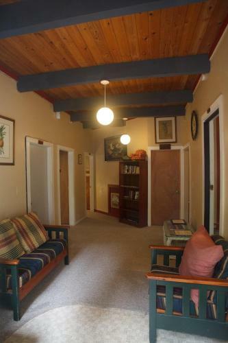 Lodge Chalet Kilauea Collection