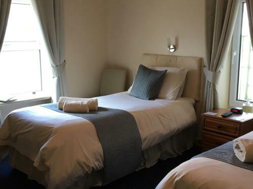 Hostal Cubbon House