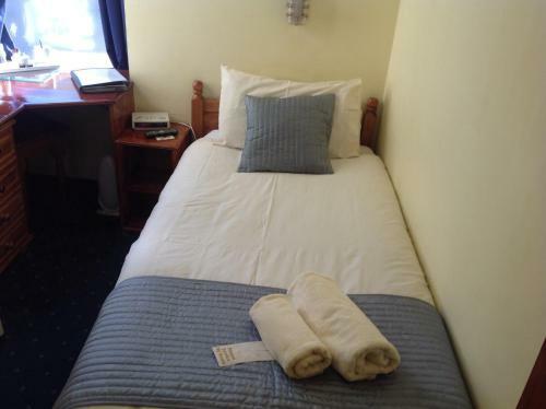 Hostal Cubbon House