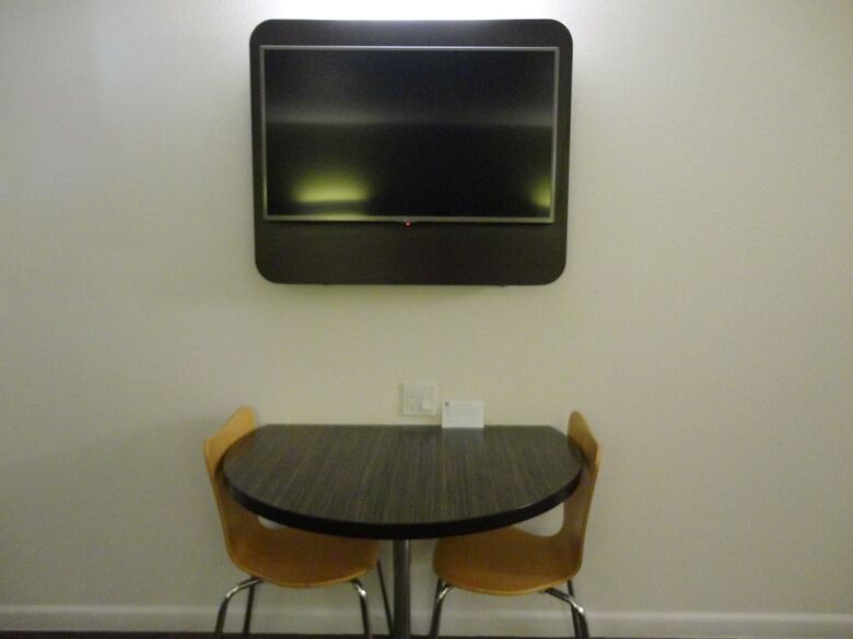 Motel 6 - Downtown Monterey