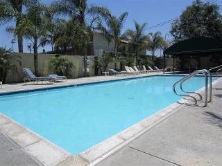 Colonial Pool & Spa Motel