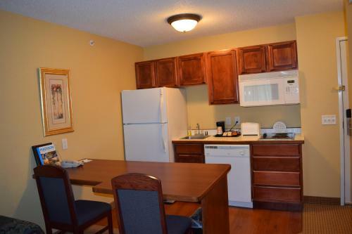 Aparthotel Grandstay Residential Suites