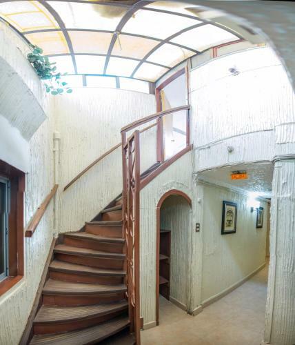 Hotel Sahara Inn