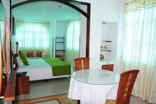 Hotel Verano Plaza