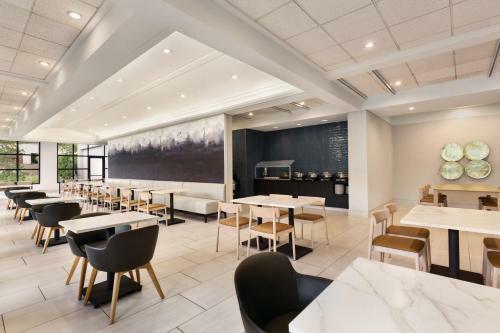 Radisson Hotel Gateway Seattle-tacoma Airport