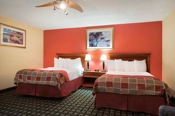 Hotel Baymont Inn And Suites Springfield