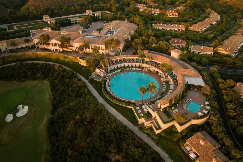Hotel Resort At Pelican Hill