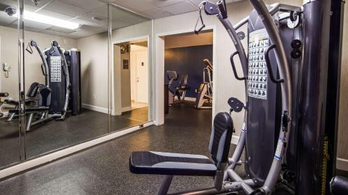Hotel Best Western Plus Hanes Mall