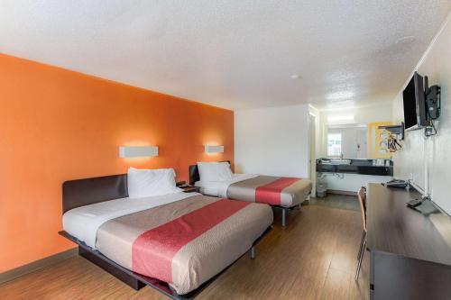 Motel 6 Kalamazoo