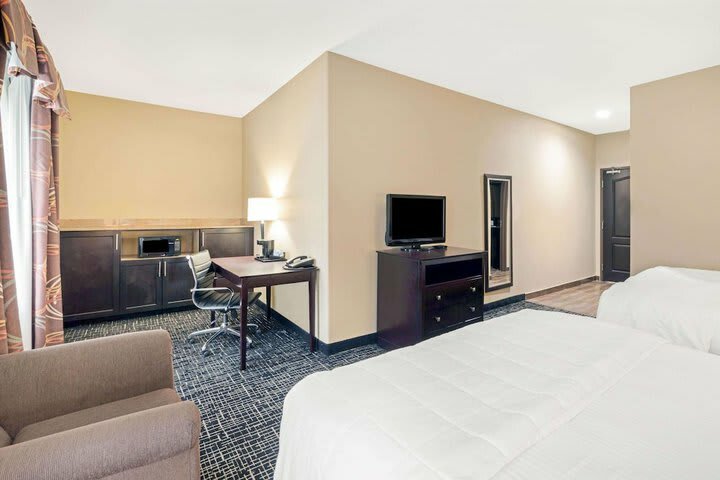Hotel La Quinta Inn & Suites Mcalester