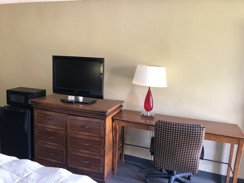 Hotel Americas Best Value Inn - Wilson