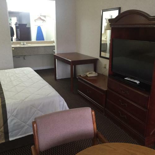 Motel Americas Best Inn - Calhoun