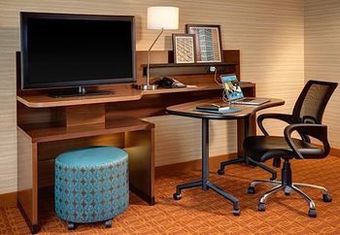 Hotel Fairfield Inn And Suites By Marriott Calhoun
